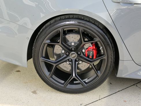 Used 2025 Audi RS 6 performance image 11