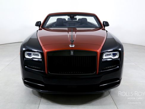 Used 2019 Rolls-Royce Dawn RWD image 8