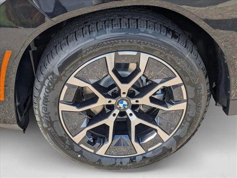 Used 2025 BMW X3 xDrive30i w/ Convenience Package image 9