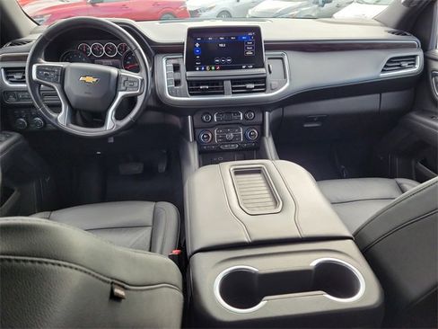 Used 2021 Chevrolet Suburban LT image 15