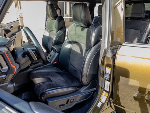 Used 2024 Ford Bronco Raptor w/ Interior Carbon Fiber Pack 6 image 31