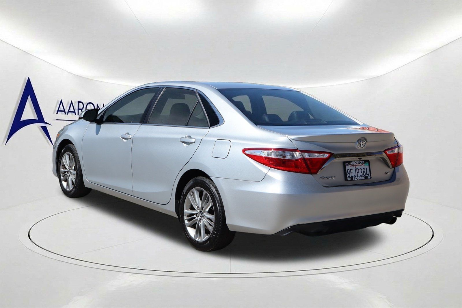 Used 2017 Toyota Camry SE FWD image 7