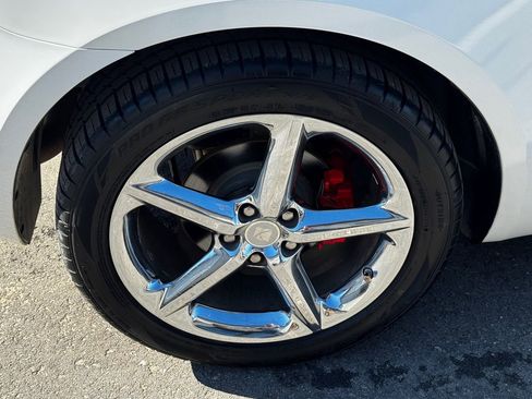 Used 2009 Saturn Sky Red Line RWD image 31