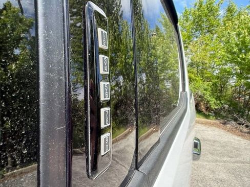 Used 2021 Ford F150 XLT w/ Equipment Group 302A High AWD/4WD image 11