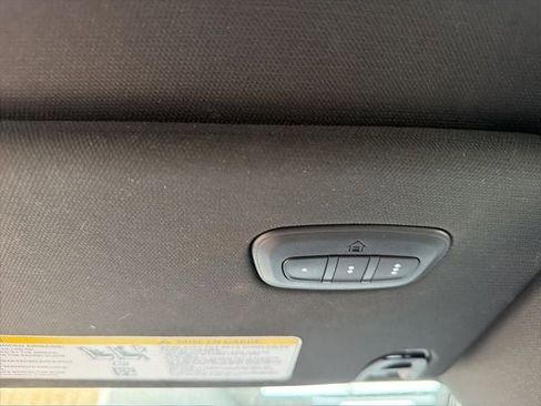 Used 2023 RAM 1500 Laramie AWD/4WD image 15