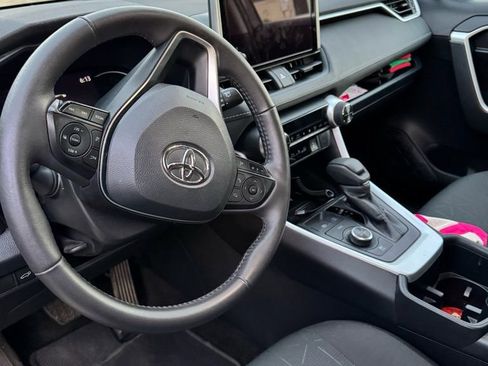 Certified 2024 Toyota RAV4 XLE w/ Convenience Package image 5