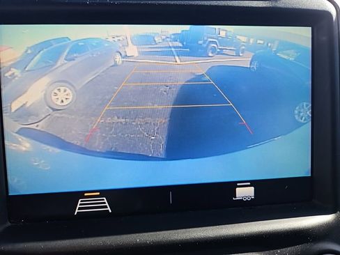 Used 2020 Chevrolet Silverado 1500 LT w/ All-Star Edition image 17