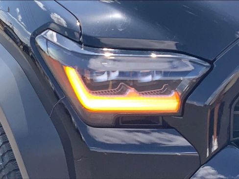Certified 2025 Toyota 4Runner Trailhunter AWD/4WD image 28