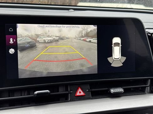 Used 2023 Kia Sportage EX image 28