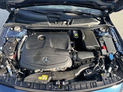 Used 2020 Mercedes-Benz GLA 250 4MATIC w/ Premium Package image 34