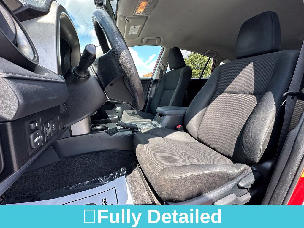 Used 2014 Toyota RAV4 LE FWD image 16