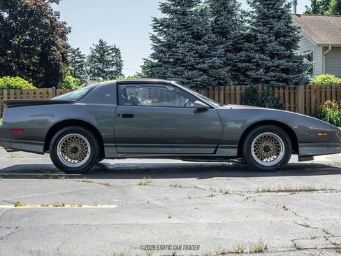 Used 1989 Pontiac Firebird Trans Am RWD image 19