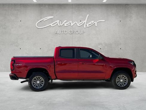 Used 2024 Chevrolet Colorado LT w/ LT Convenience Package image 17