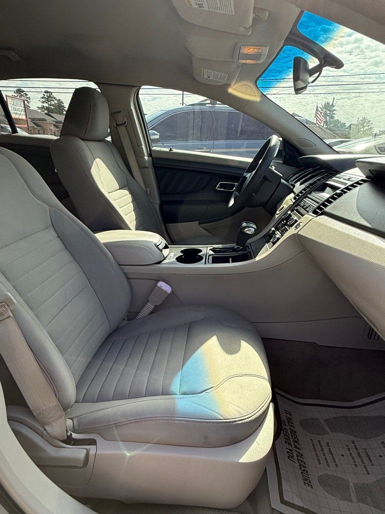 Used 2012 Ford Taurus SE FWD image 24