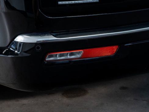 Used 2023 Jeep Wagoneer Series III w/ Preferred Equipment Group image 24