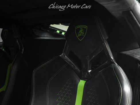 Used 2018 Lamborghini Huracan Performante AWD/4WD image 18