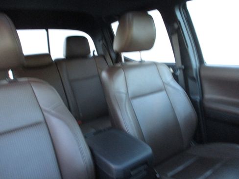 Used 2023 Toyota Tacoma Limited image 29