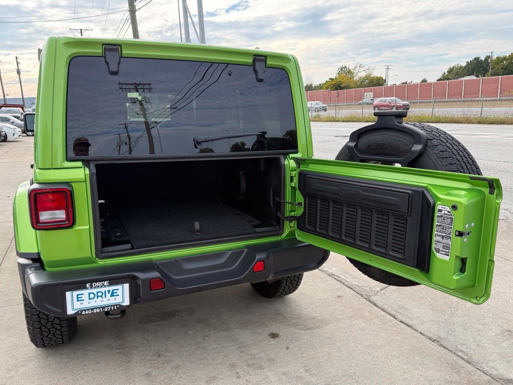 Used 2019 Jeep Wrangler Unlimited Sahara w/ Uconnect 4C Nav & Sound Group AWD/4WD image 18