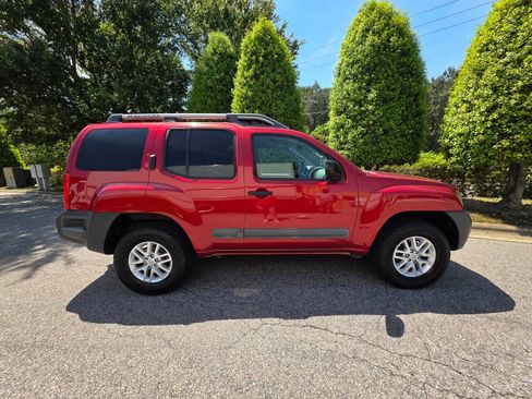 Used 2014 Nissan Xterra S image 6