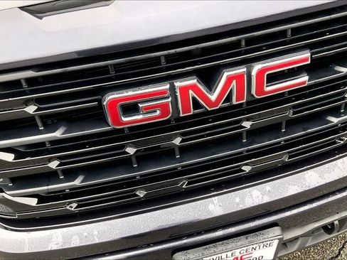 Used 2023 GMC Sierra 1500 Elevation image 30