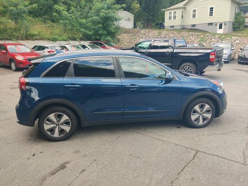 Used 2019 Kia Niro LX FWD image 7