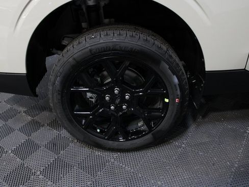 New 2025 Ford Maverick XLT w/ XLT Luxury Package image 23