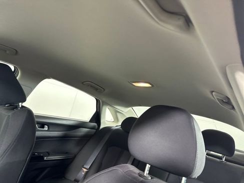 Used 2023 Kia K5 LXS image 12