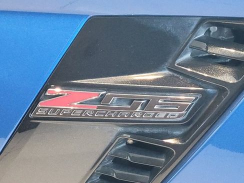 Used 2016 Chevrolet Corvette Z06 w/ 3LZ Preferred Equipment Group image 14