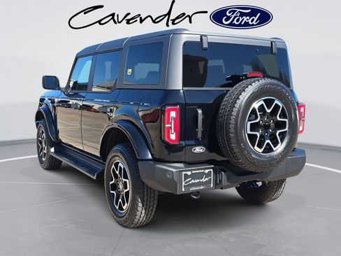 New 2026 Ford Bronco Outer Banks image 14