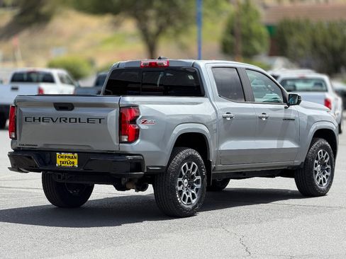 Used 2023 Chevrolet Colorado Z71 w/ Z71 Convenience Package 2 AWD/4WD image 17