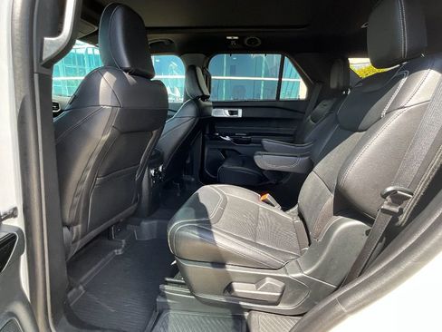 Used 2023 Ford Explorer ST w/ Equipment Group 401A image 17