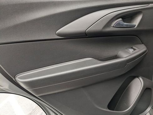 Used 2025 Chevrolet TrailBlazer LT image 25