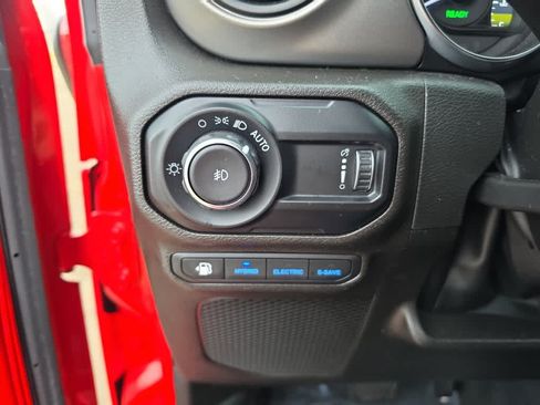 Used 2023 Jeep Wrangler Unlimited w/ 8.4" Radio Group AWD/4WD image 22