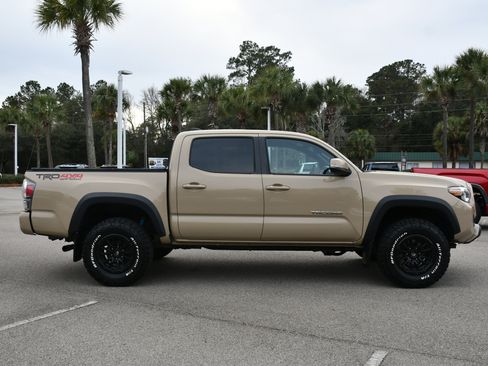 Used 2020 Toyota Tacoma TRD Off-Road image 5