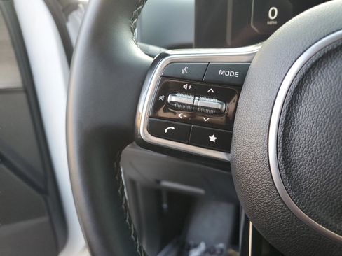 Certified 2025 Kia Sorento SX AWD/4WD image 26