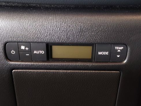 Certified 2023 Nissan Armada SL w/ Captain's Chairs Package RWD image 37