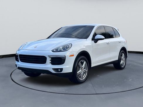 Used 2016 Porsche Cayenne AWD/4WD image 3