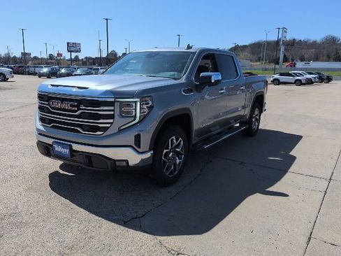 New 2026 GMC Sierra 1500 SLT w/ SLT Premium Package image 3