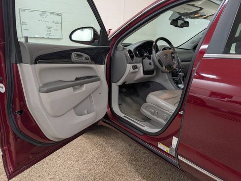 Used 2015 Buick Enclave Premium w/ Experience Buick Package FWD image 6