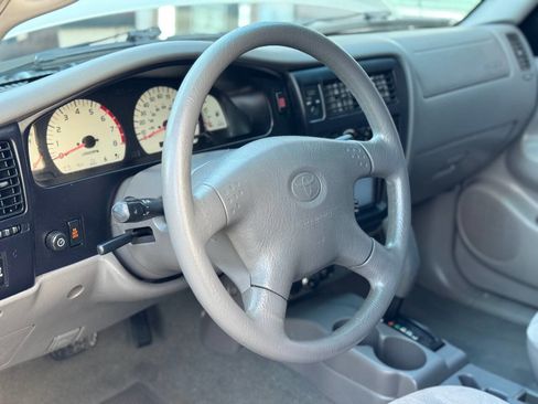Used 2002 Toyota Tacoma PreRunner image 20