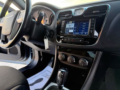 Used 2011 Chrysler 200 Touring w/ Cold Weather Group image 24