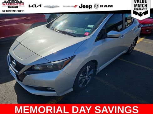 Used 2022 Nissan Leaf SV FWD image 1