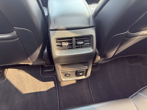 Used 2024 Ford Edge SEL w/ Convenience Package AWD/4WD image 27