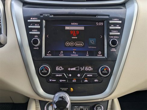 Used 2019 Nissan Murano SV image 20