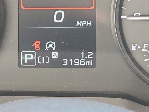 Certified 2025 Subaru Crosstrek 2.0i image 19