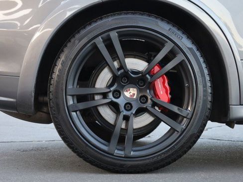 Used 2014 Porsche Cayenne GTS image 66