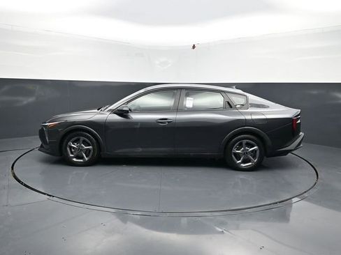 Used 2025 Kia K4 LXS image 5