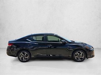 Used 2025 Nissan Sentra SV FWD video 4