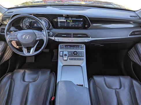 Used 2021 Hyundai Palisade Limited image 18