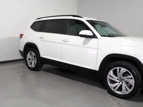 Used 2023 Volkswagen Atlas SE w/ Technology Package image 46